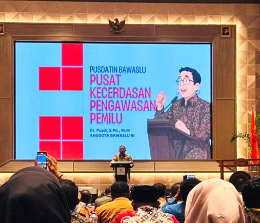 Kegiatan Rapat Koordinasi Nasional (Rakornas) Bidang Data dan Informasi Bawaslu di Claro Hotel, Makassar
