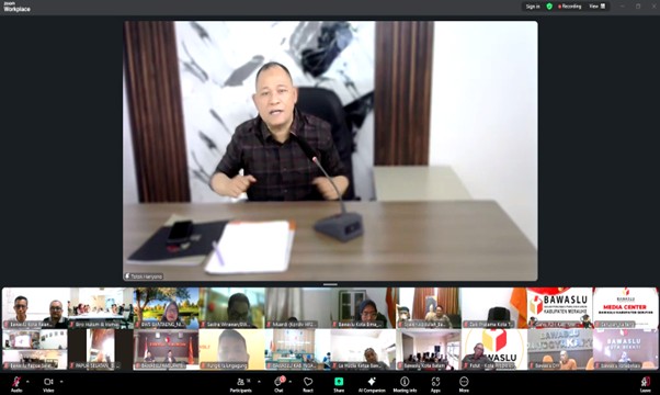 Rapat Penyamaan Persepsi dan Strategi Pelaksanaan Tugas Konsolidasi Demokrasi yang diselenggarakan oleh Bawaslu RI via Zoom, Jumat (20/02)