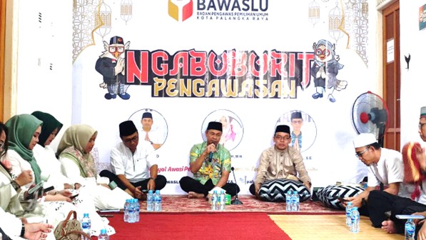 Kegiatan Ngabuburit Pengawasan di Kantor Bawaslu Kota Palangka Raya, Rabu (04/03/2026)