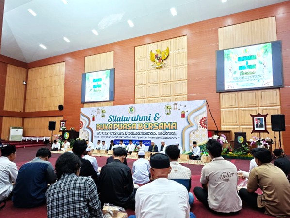 Silaturahmi dan Buka Puasa Bersama di Aula Kantor DPRD, Sabtu (14/3/26)