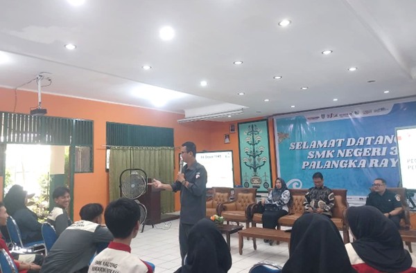 Sosialisasi Penguatan Pemahaman Kepemiluan bagi Pemilih Pemula di SMKN 3 Palangka Raya pada Selasa, (12/05/2026).