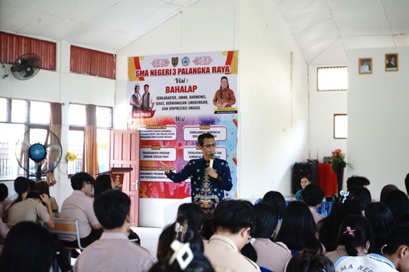 Kegiatan Sosialisasi Penguatan Pemahaman Kepemiluan bagi Pemilih Pemula di SMAN 3 Palangka Raya, Kamis, (21/05/2026).