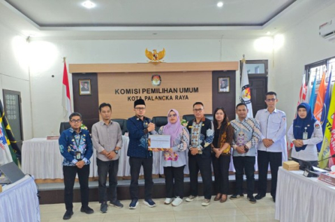 Rapat Pleno Pemutakhiran Data Pemilih Berkelanjutan (PDPB) Triwulan II di Aula KPU Kota Palangka Raya, Kamis (2/7/2026).