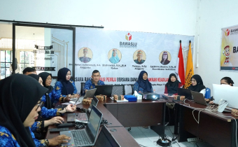 Peningkatan Kapasitas Kehumasan dengan tema Pelatihan Desain Grafis di Media Sosial dengan Aplikasi Canva 