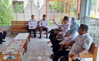 Audiensi antara Bawaslu Kota Palangka Raya dan Wakil Kepala SMA Katolik Santo Petrus, Kamis (22/10/2025)