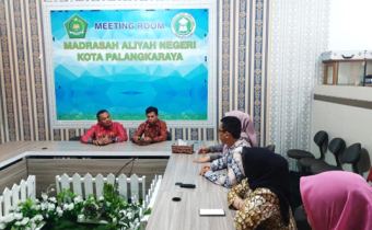 Audiensi antara Bawaslu Kota Palangka Raya dengan Madrasah Aliyah Negeri (MAN), (23/10/2025)
