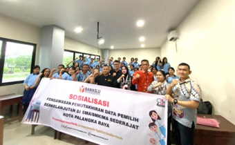 Sosialisasi tentang pemilih pemula di SMA Katolik St. Petrus Kanisius (14/11/2025)