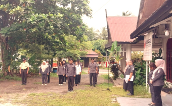 Apel Pagi Perdana Tahun 2026 di Halaman Kantor Bawaslu Kota Palangka Raya, Senin (5/1/2026).