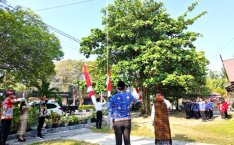 Upacara peringatan Hari Ulang Tahun (HUT) ke-81 Kemerdekaan Republik Indonesia di Halaman Kantor Bawaslu Kota Palangka Raya, Senin (17/08/2026)